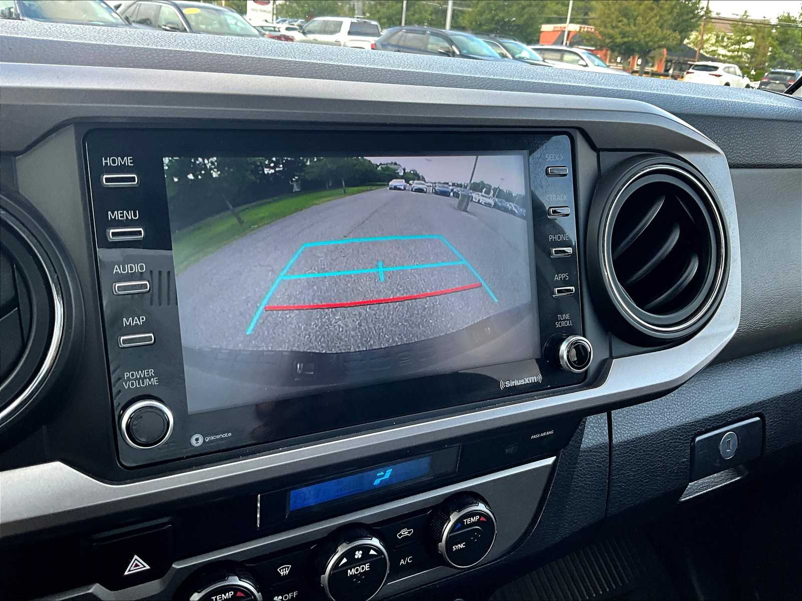 2022 Toyota Tacoma SR5 photo 19