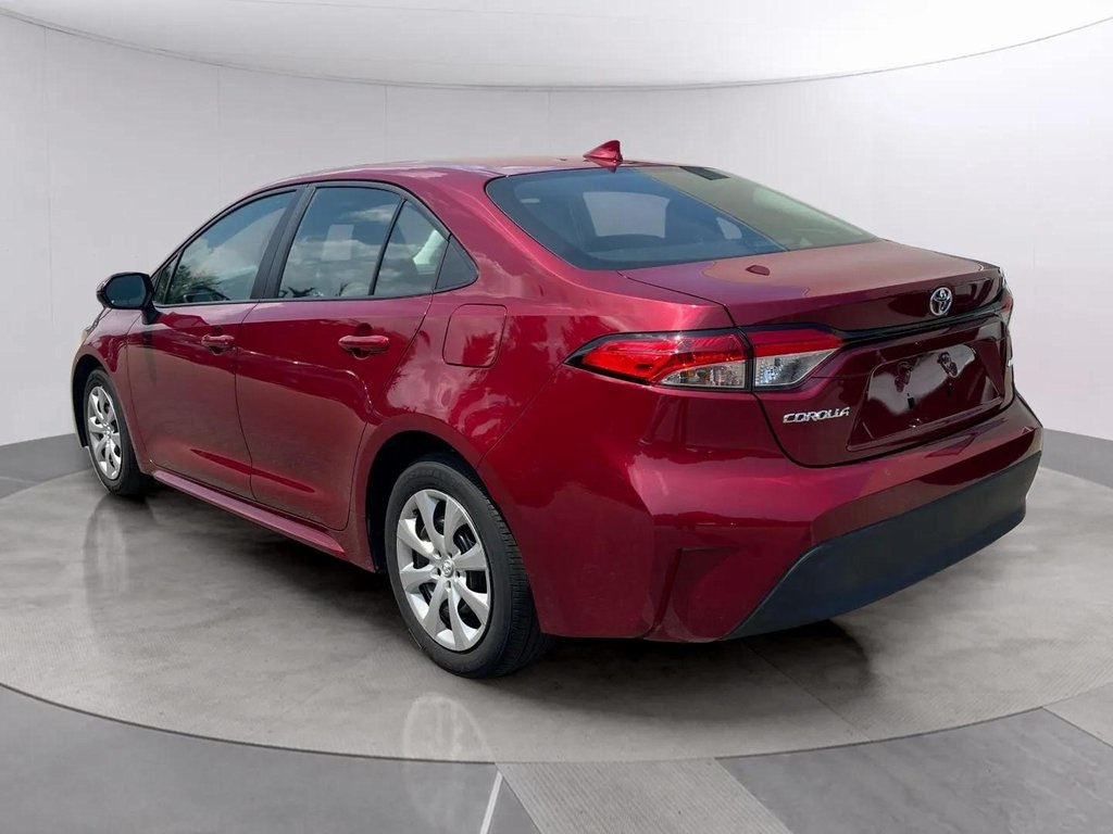 2025 Toyota Corolla LE photo 2