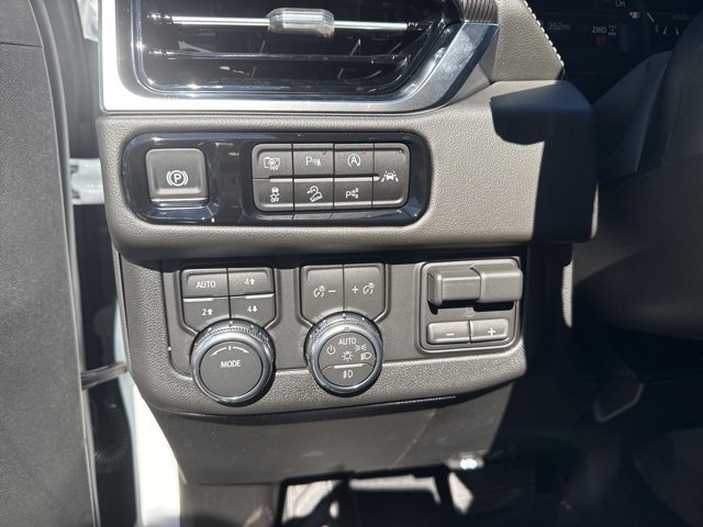 2026 Gmc Yukon photo 12