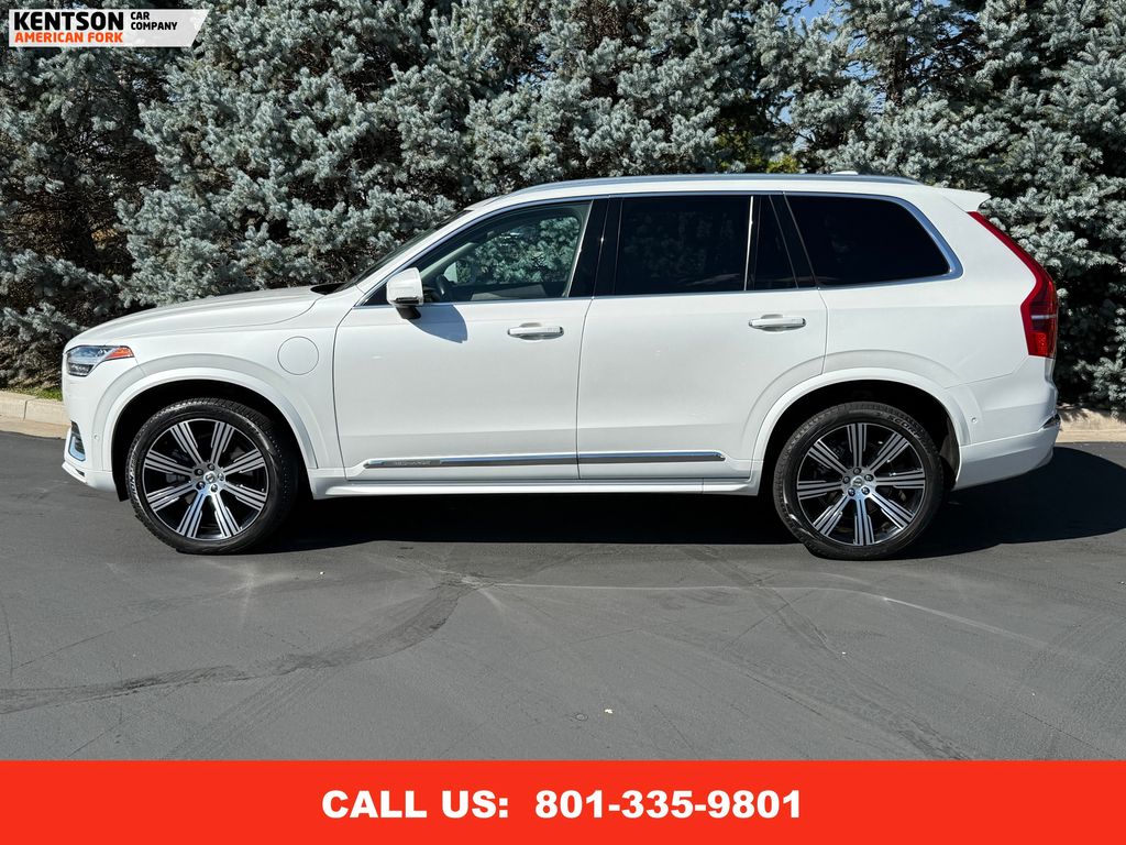 2022 Volvo XC90 Recharge T8 Inscription photo 3
