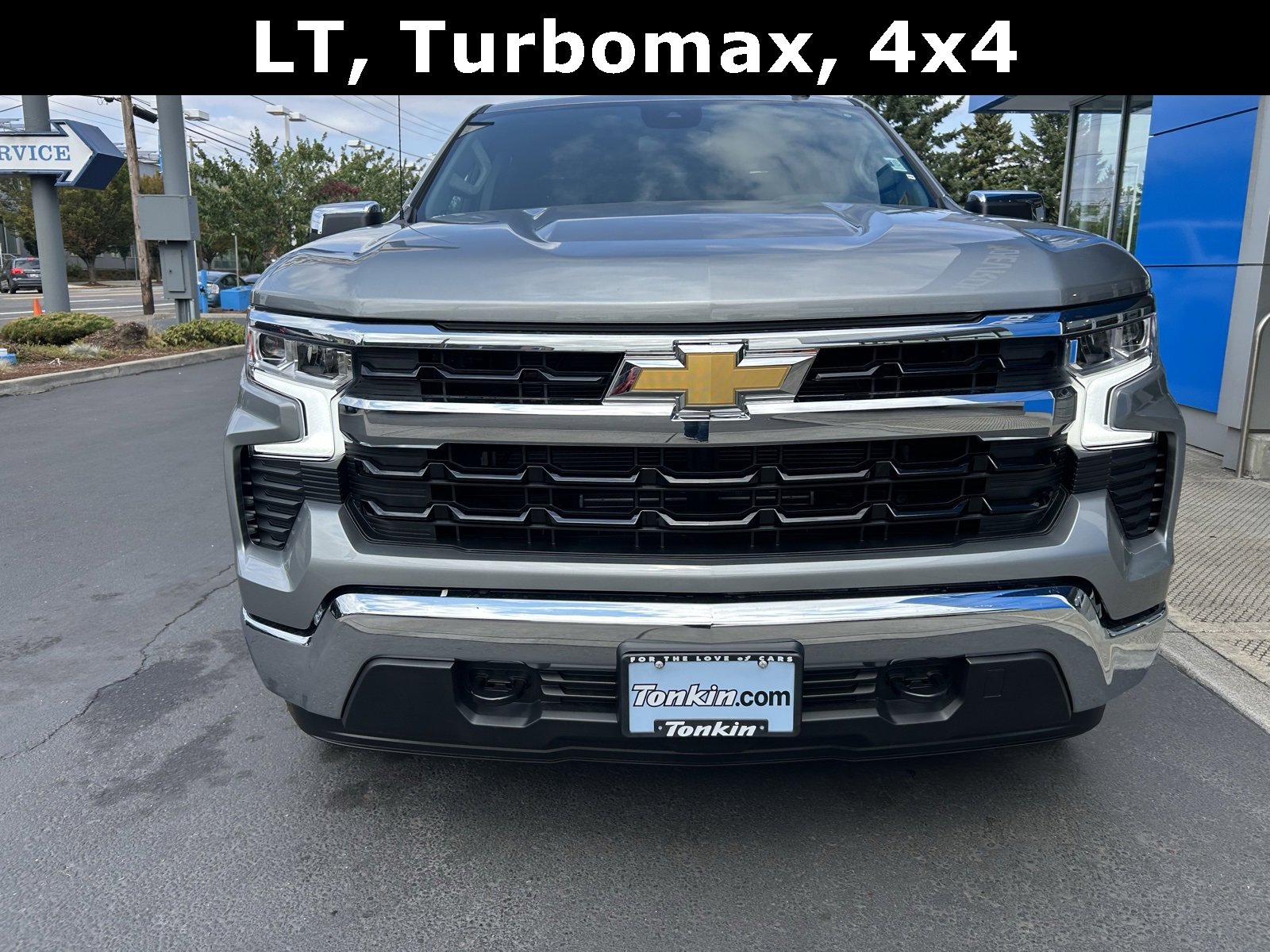 2025 Chevrolet Silverado 1500 LT photo 3