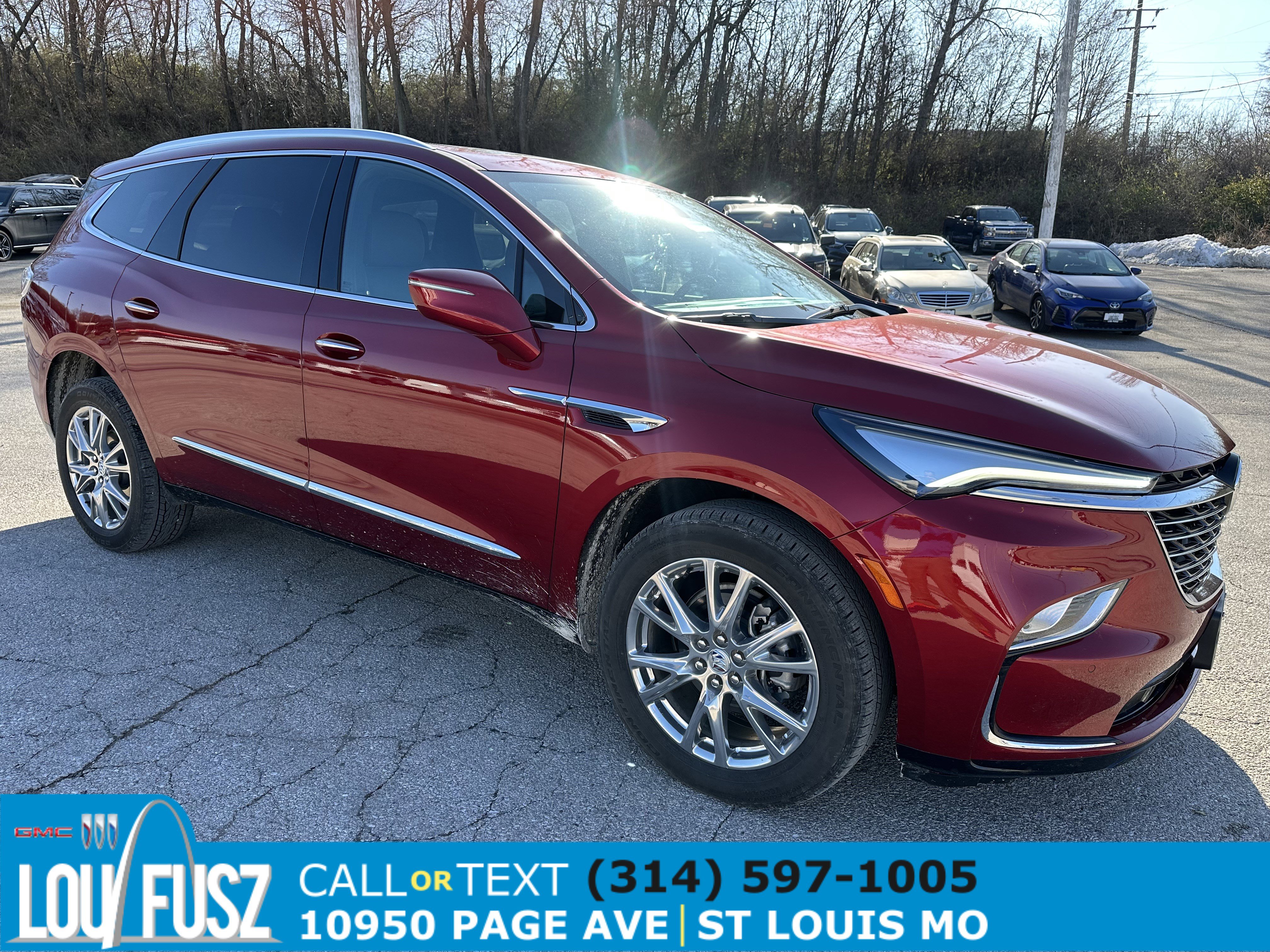 2023 Buick Enclave Essence's photo