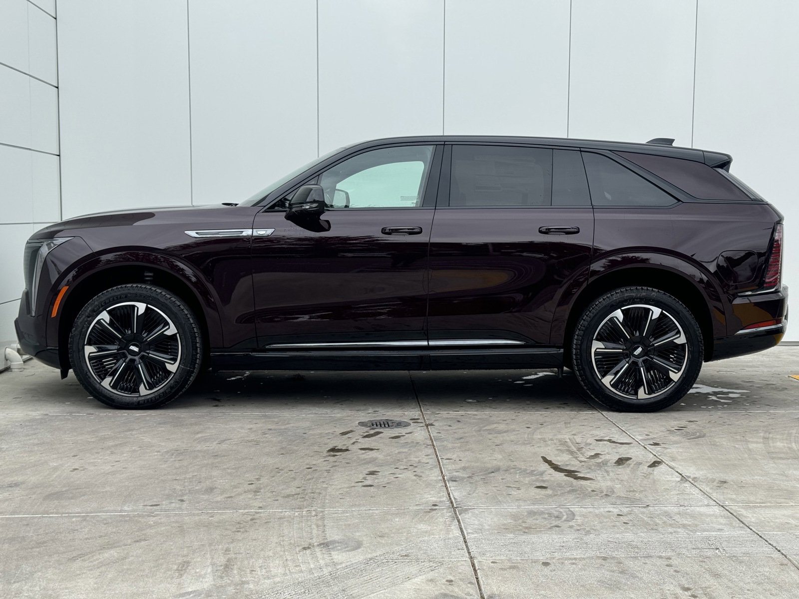 2025 Cadillac Escalade IQ Sport photo 4