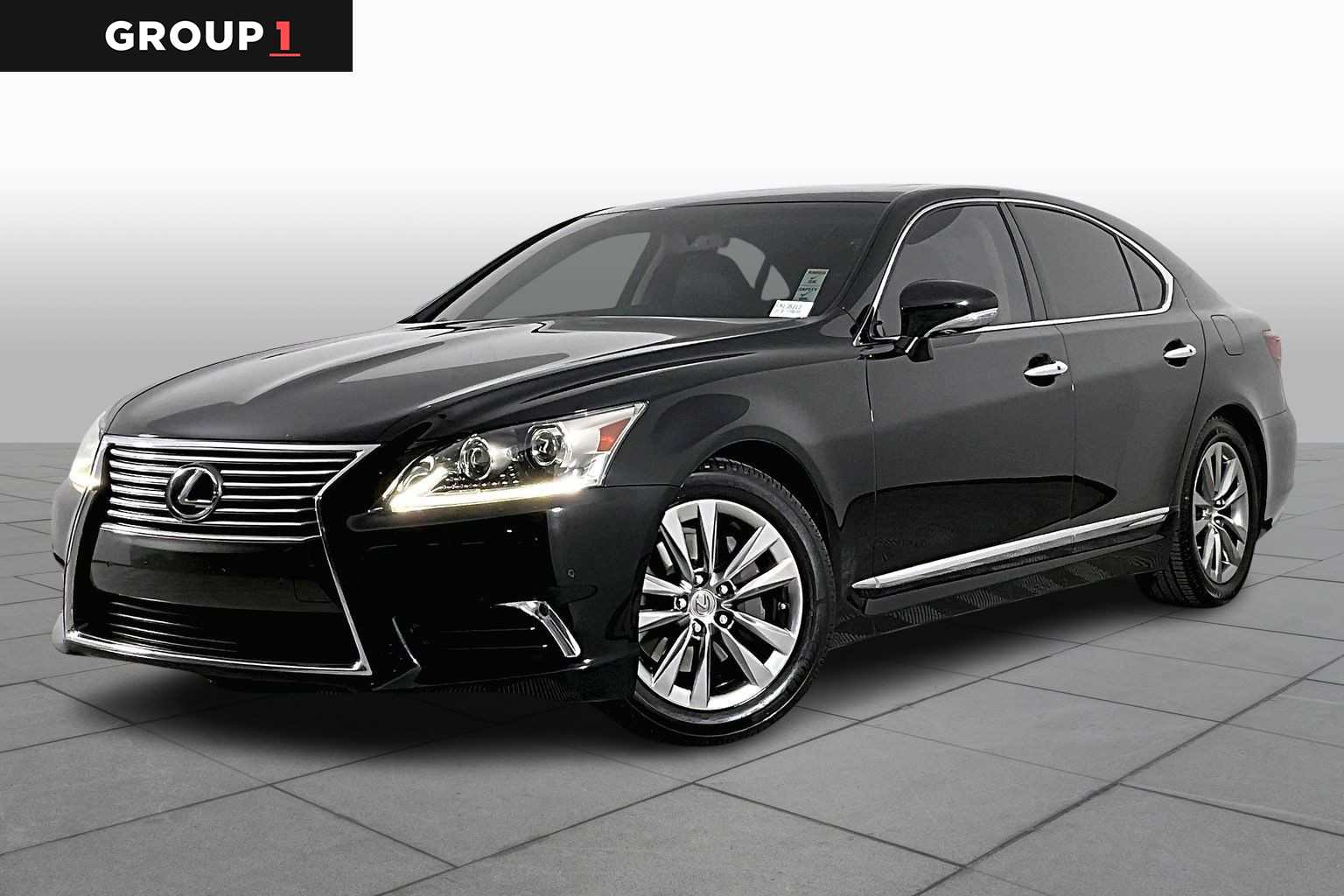 2015 Lexus LS Base's photo
