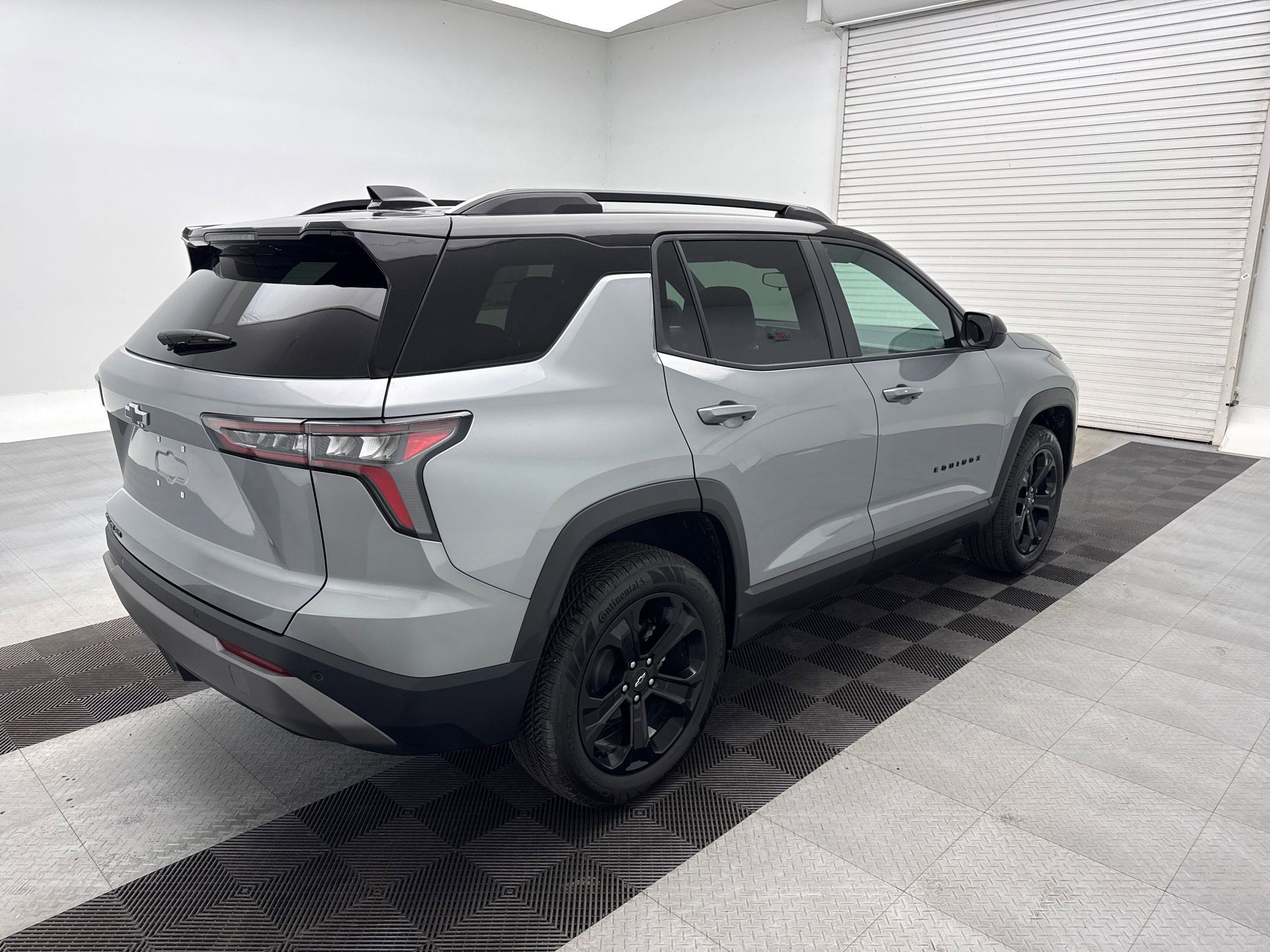 2026 Chevrolet Equinox LT photo 4