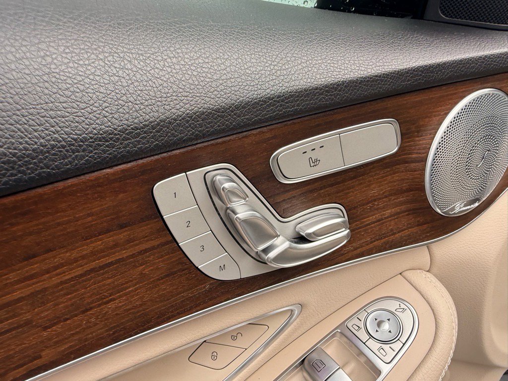 2020 Mercedes Benz C 300 4MATIC photo 12