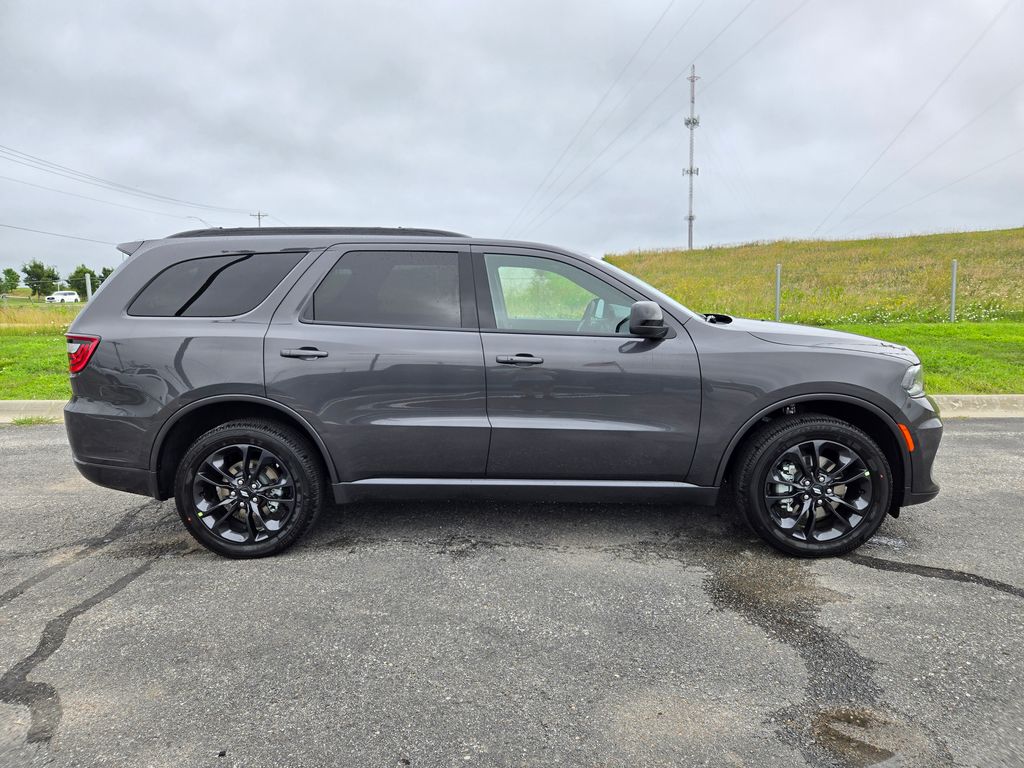 2025 Dodge Durango GT photo 2