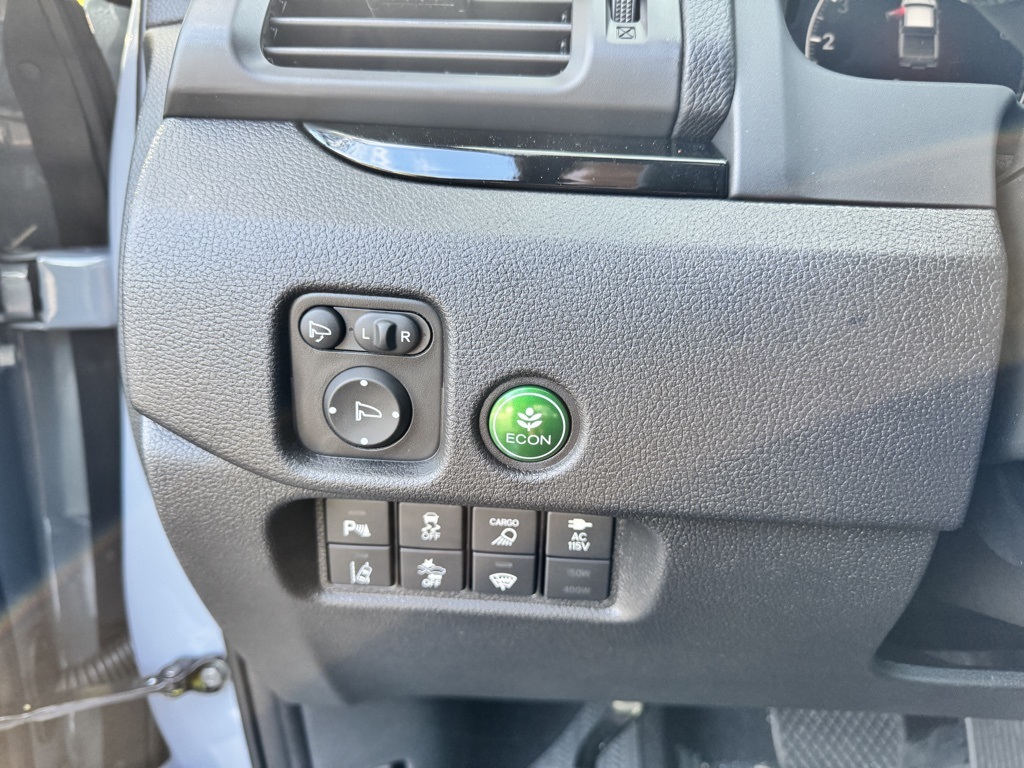 2025 Honda Ridgeline Black Edition photo 15