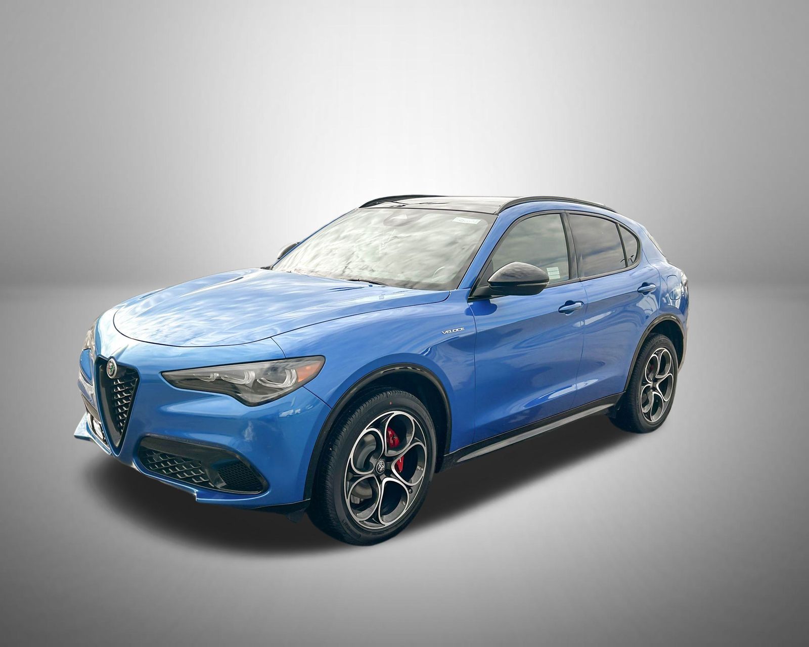 2025 Alfa Romeo Stelvio Base