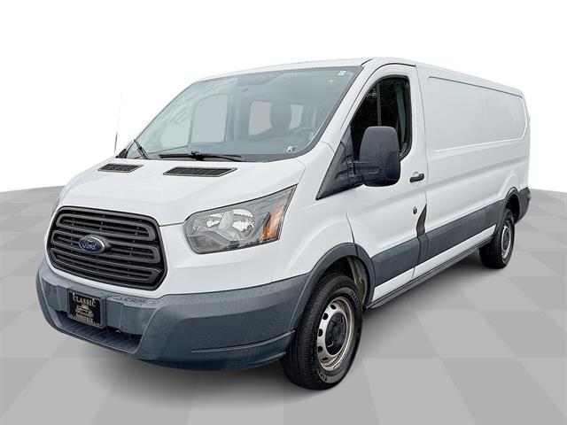 2015 Ford Transit Base's photo