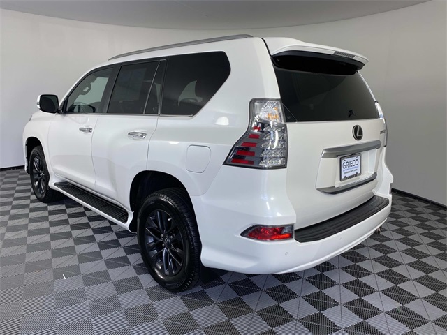 2023 Lexus GX 460 photo 2