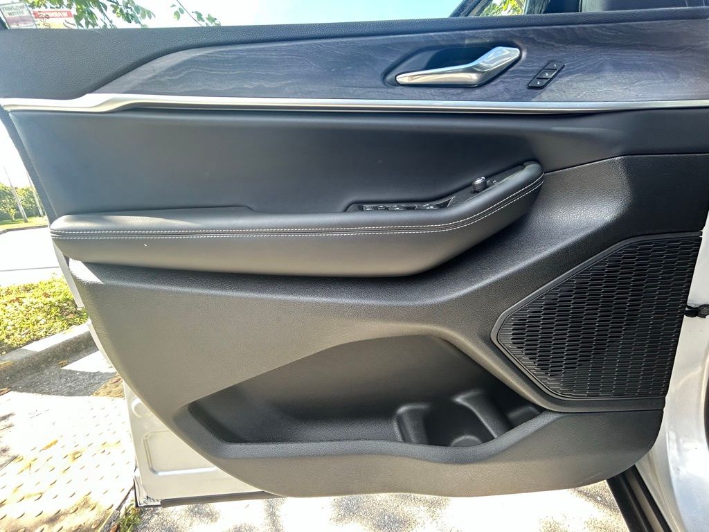 2025 Jeep Grand Cherokee Limited photo 22
