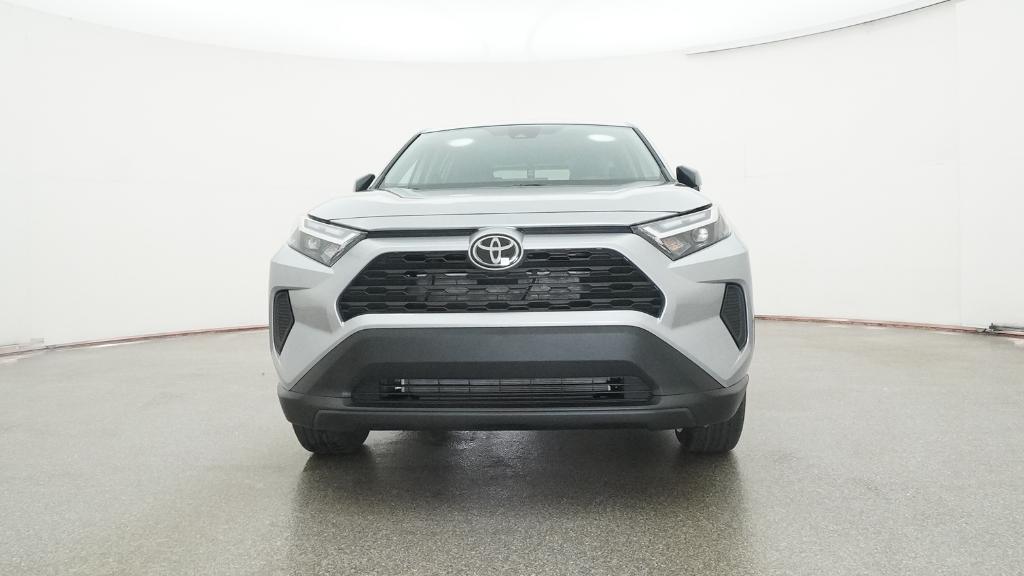 2025 Toyota RAV4 LE photo 3