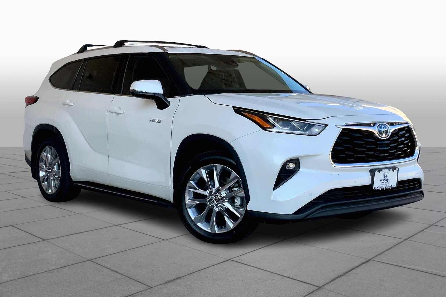 2020 Toyota Highlander Hybrid Limited photo 2