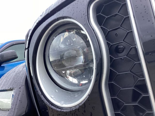 2023 Jeep Wrangler Sahara 4xe photo 8