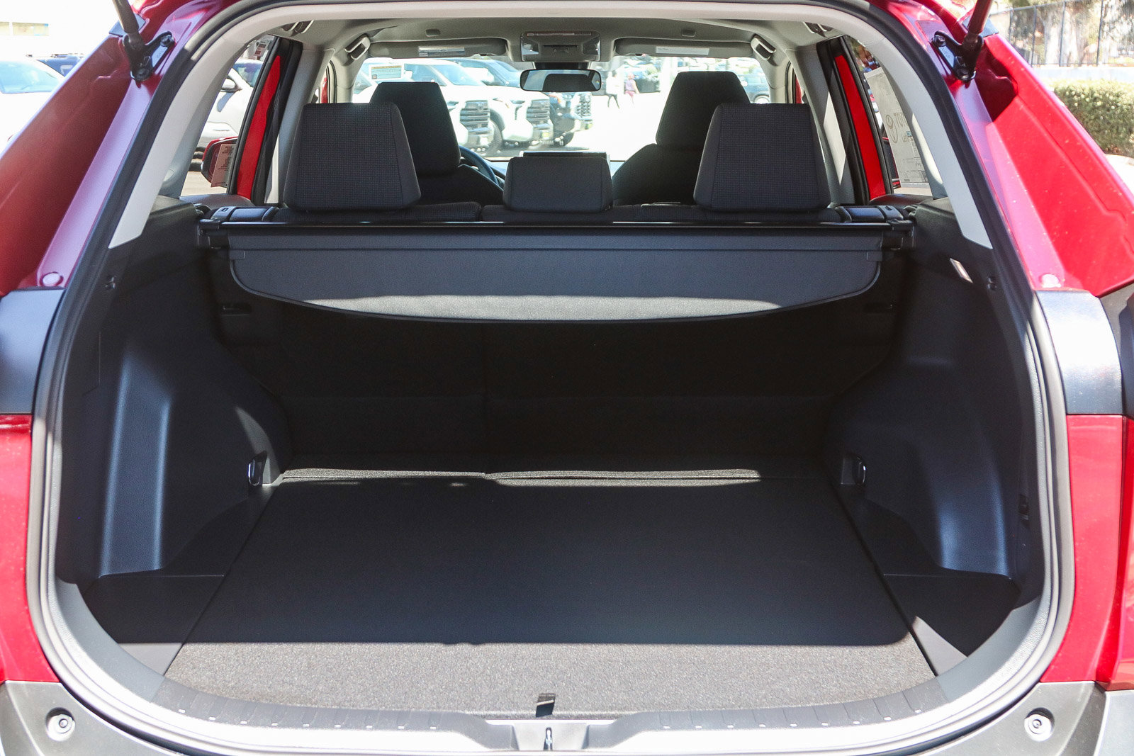 2025 Toyota RAV4 Hybrid LE photo 22