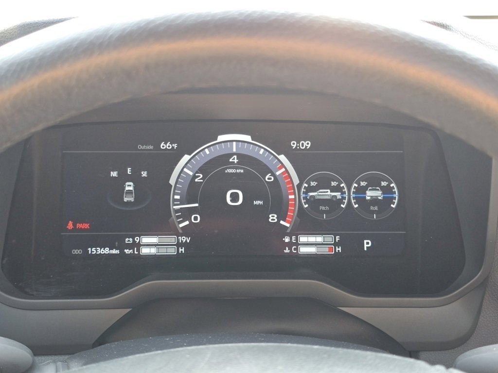 2025 Toyota Tundra Limited Platinum photo 34