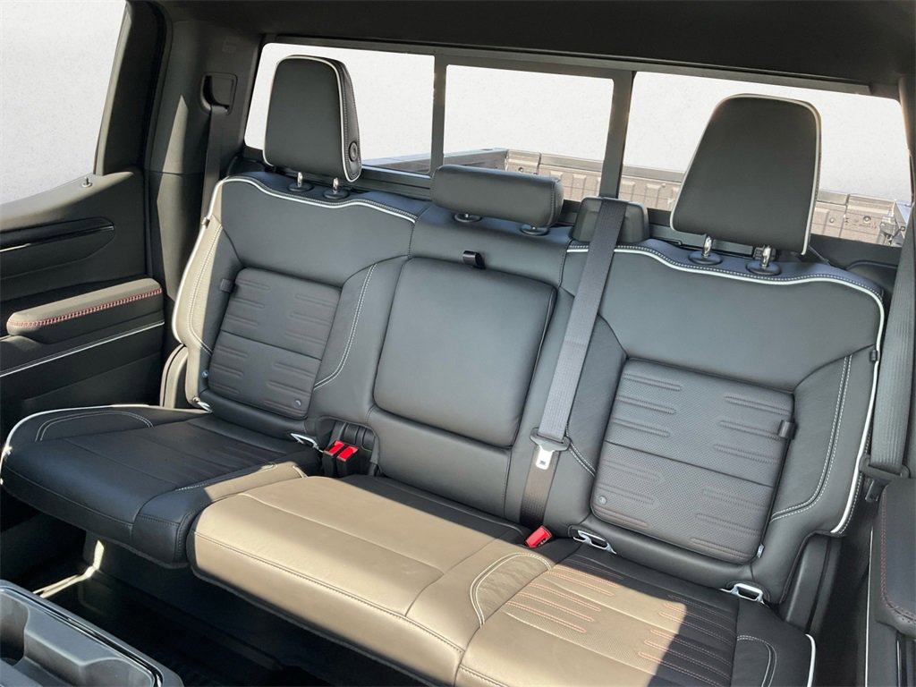 2025 Gmc Sierra 1500 AT4X photo 9