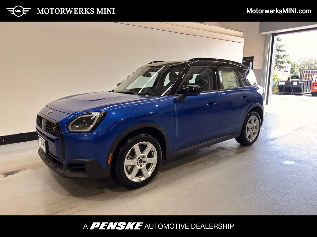 2025 MINI Countryman S's photo