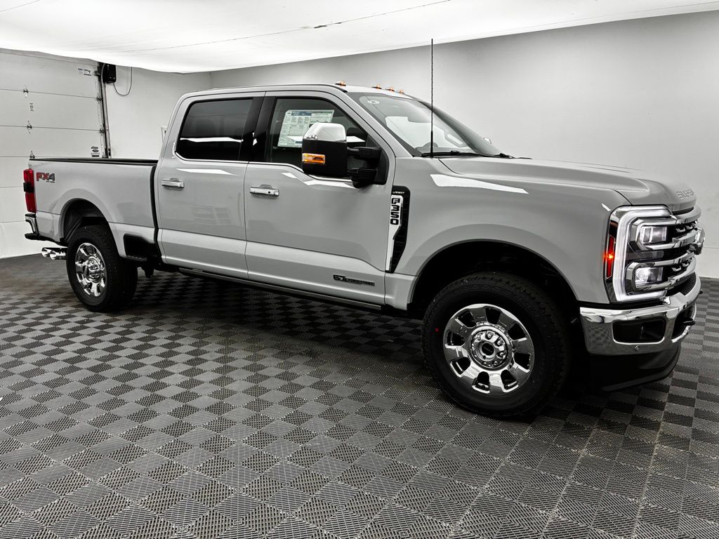 2026 Ford F-350 Lariat photo 18