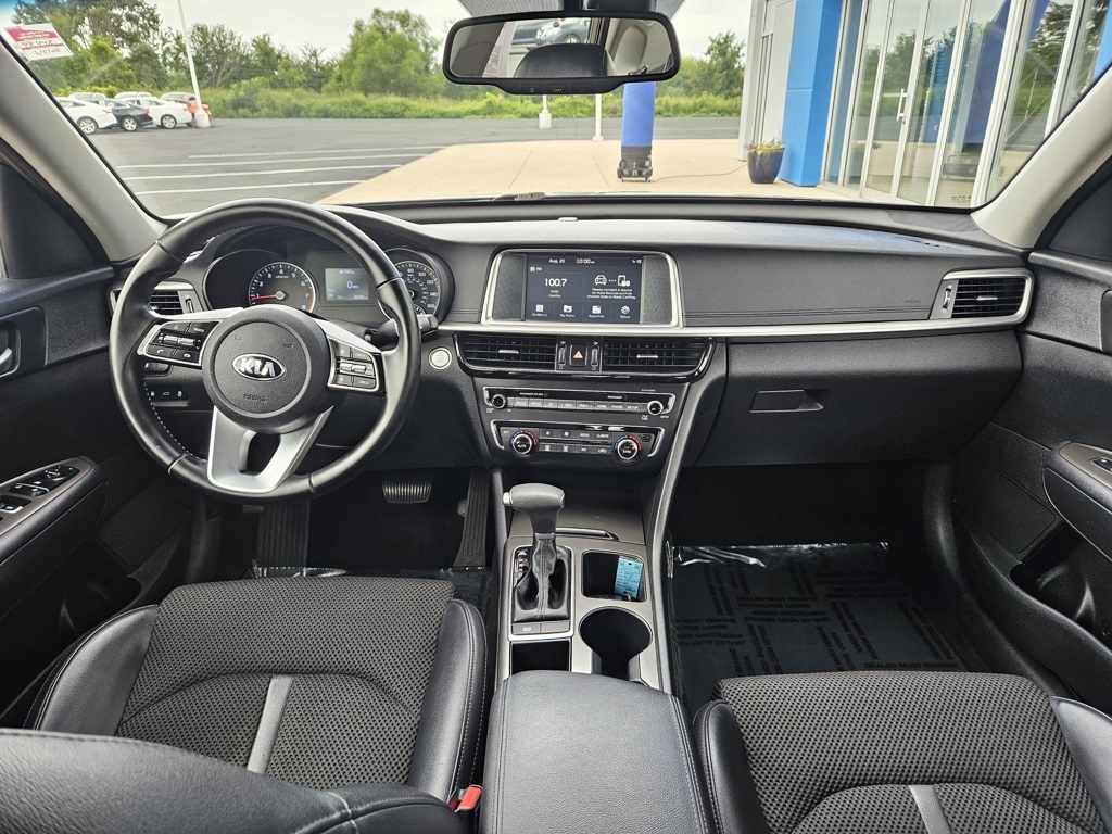 2019 Kia Optima S photo 16