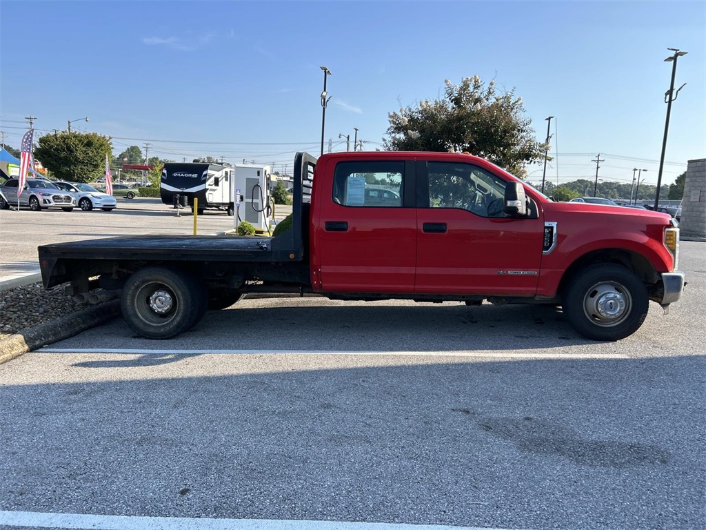 2017 Ford F-350 XL photo 2