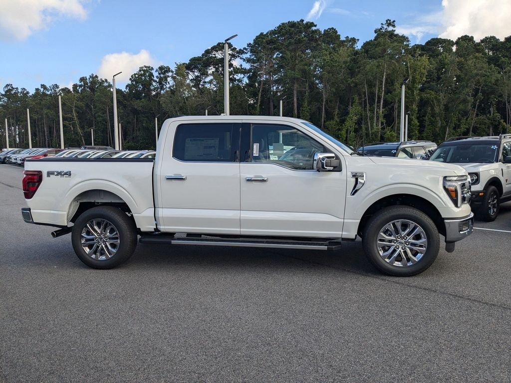 2025 Ford F-150 Lariat photo 2