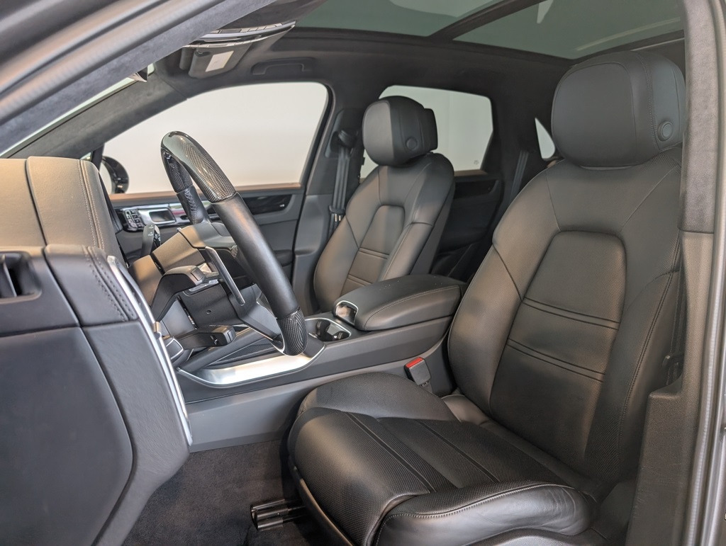 2019 Porsche Cayenne Turbo photo 13