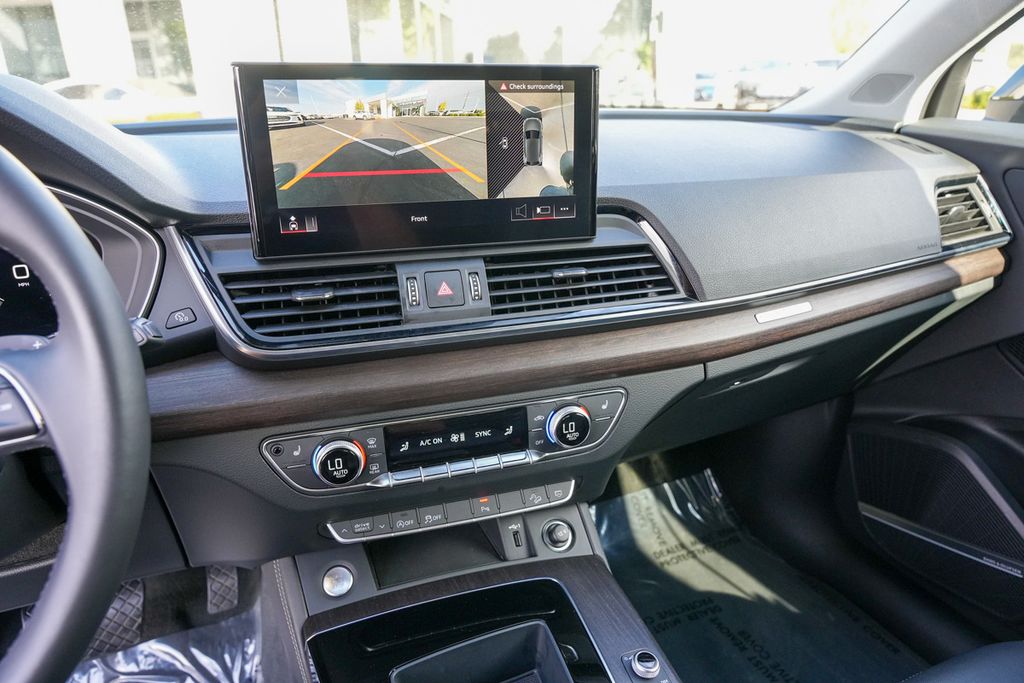 2022 Audi Q5 40 Premium Plus photo 19