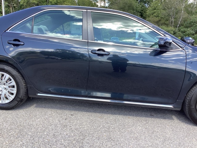 2012 Toyota Camry LE photo 6