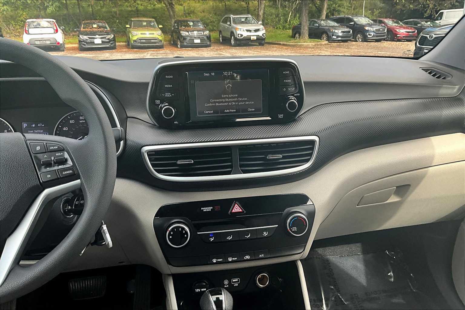 2021 Hyundai Tucson SE photo 12