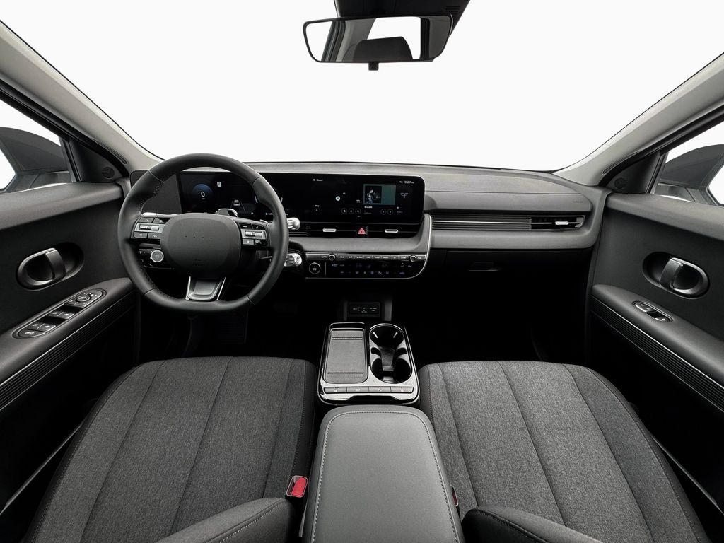 2025 Hyundai Ioniq 5 SE photo 7