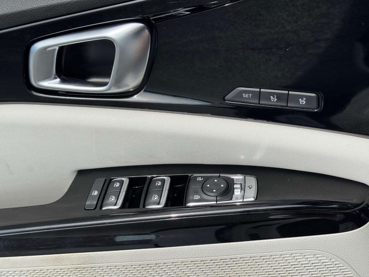 2022 Kia Carnival SX Prestige photo 26