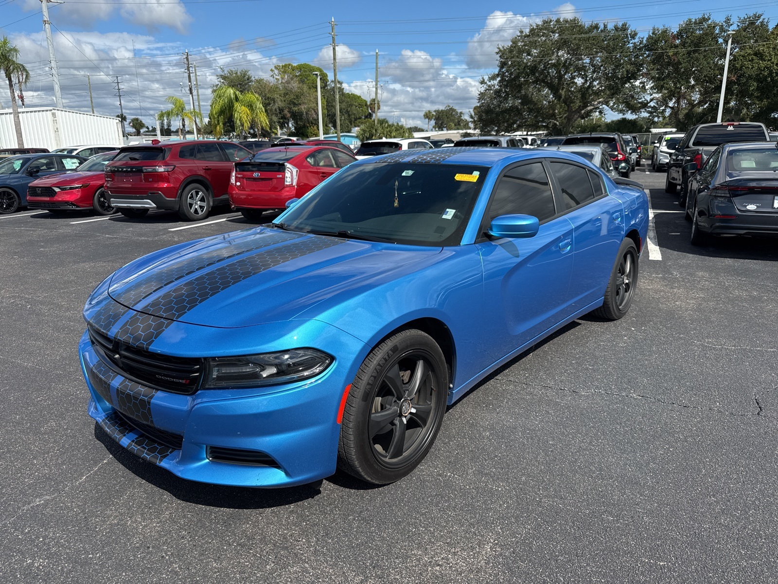 2019 Dodge Charger SXT photo 3