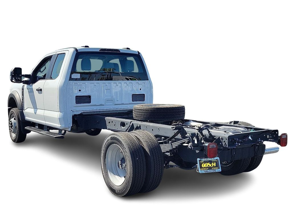 2024 Ford F-550 XL photo 3