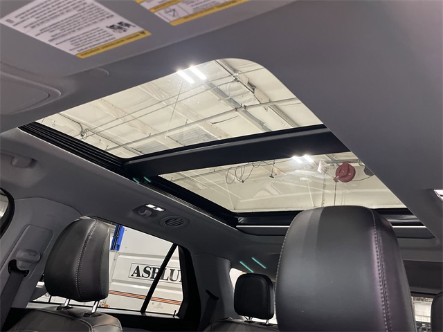 2023 Ford Explorer XLT photo 20