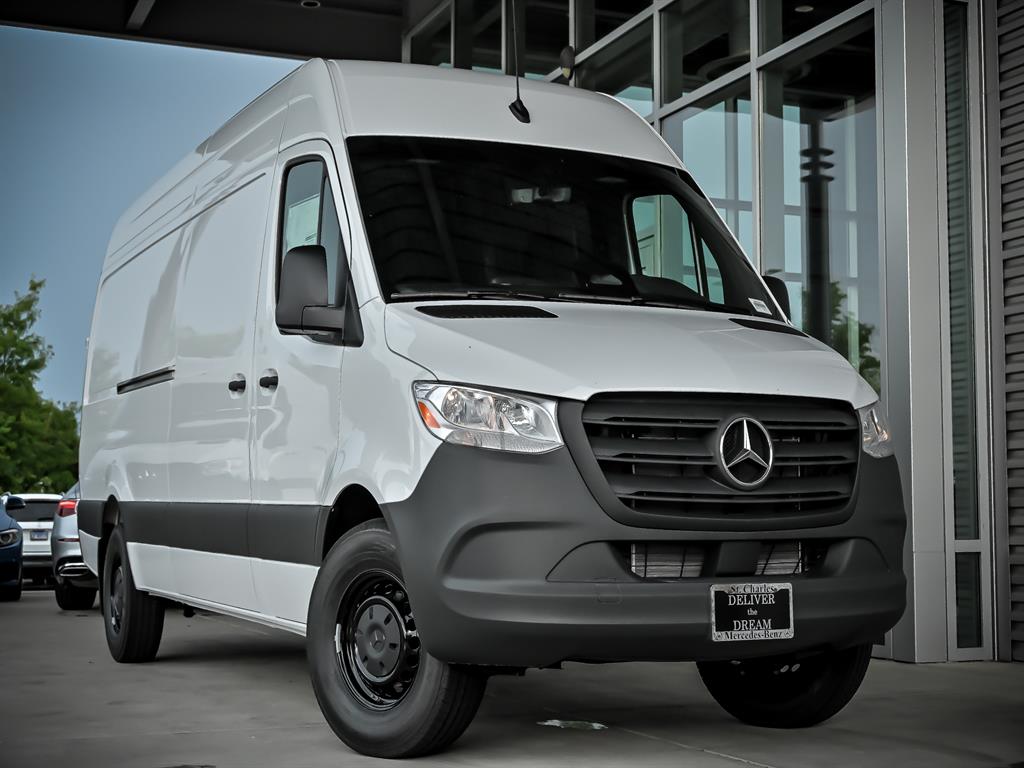 2025 Mercedes-Benz Sprinter Cargo Van Base's photo