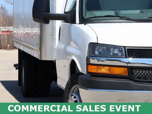 2024 Chevrolet Express Cutaway 3500 photo 4