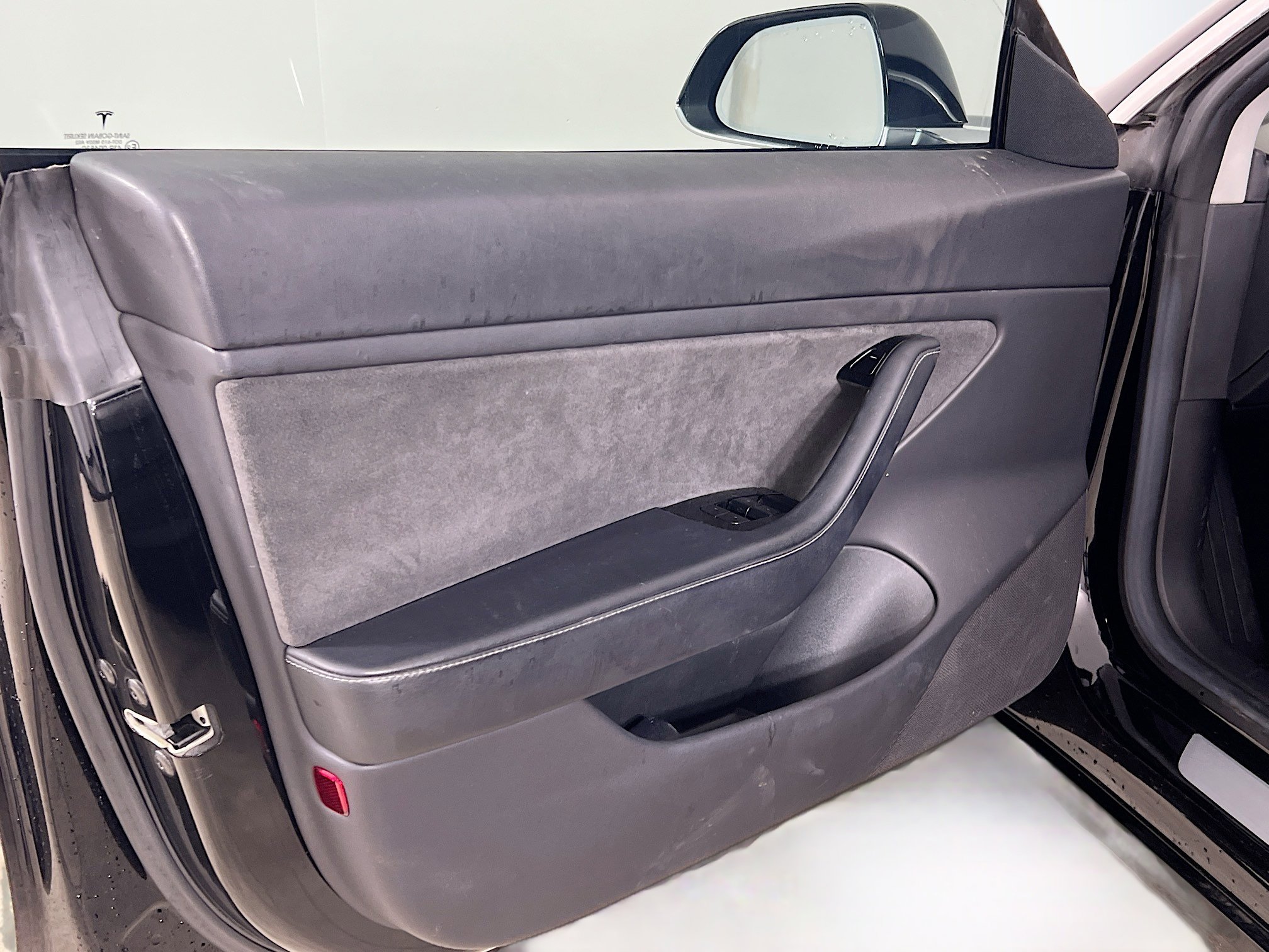2018 Tesla Model 3 Long Range photo 25