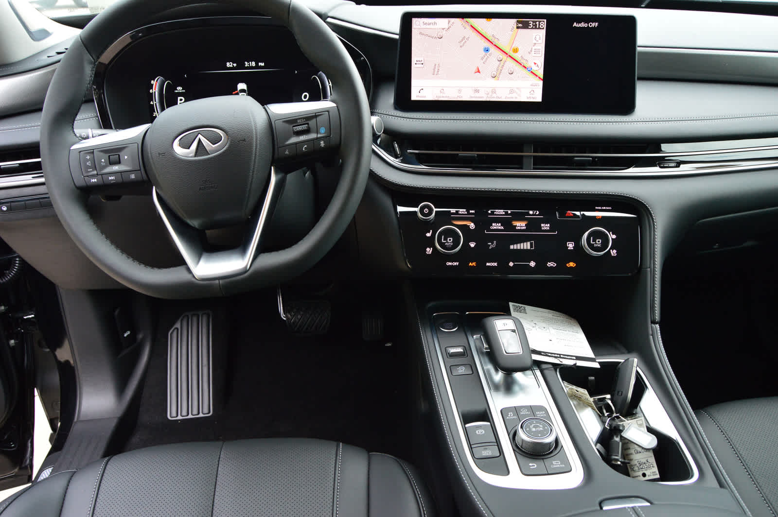 New 2025 Mineral Black INFINITI LUXE image 20