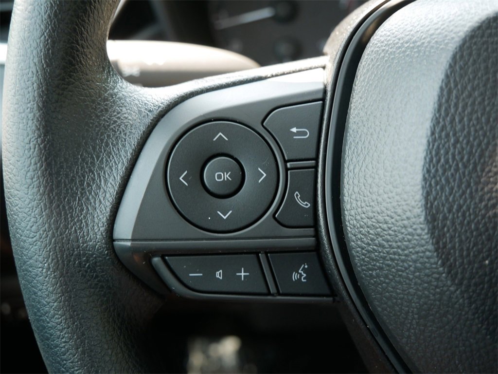 2025 Toyota Corolla LE photo 21