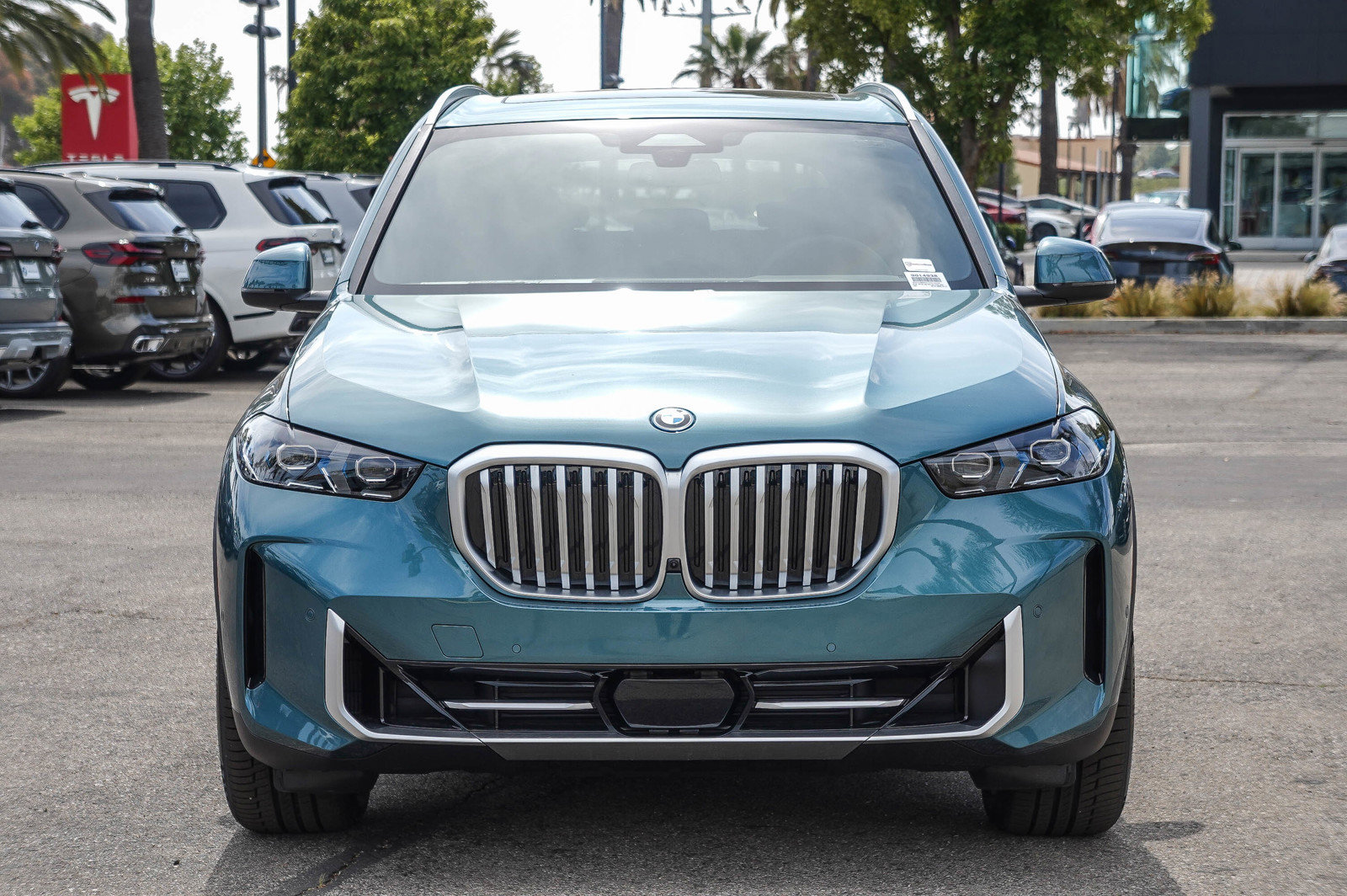 New 2026 Blue Ridge Mountain Metallic BMW xDrive50e image 2