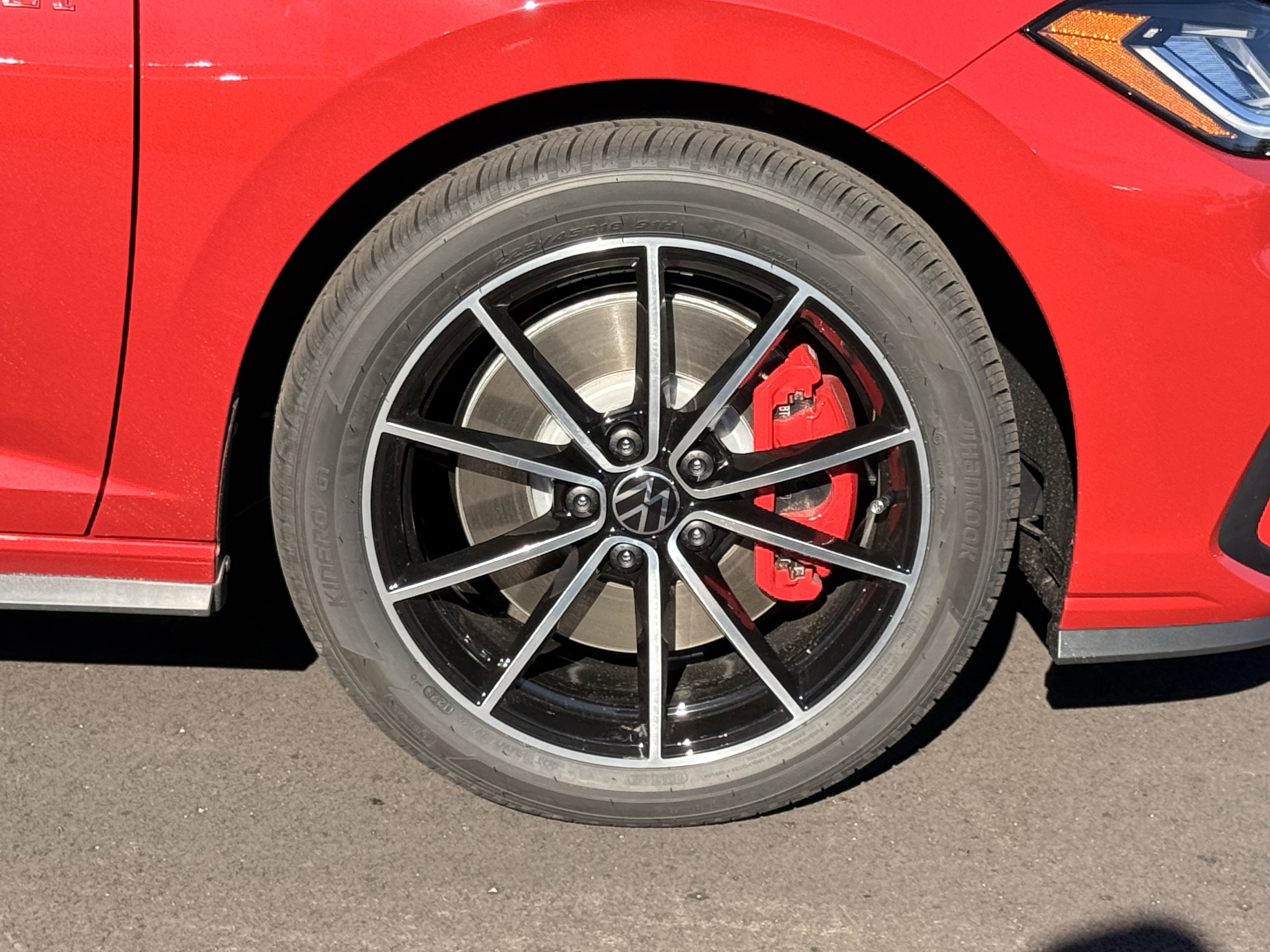 2026 Volkswagen Jetta GLI Autobahn photo 2