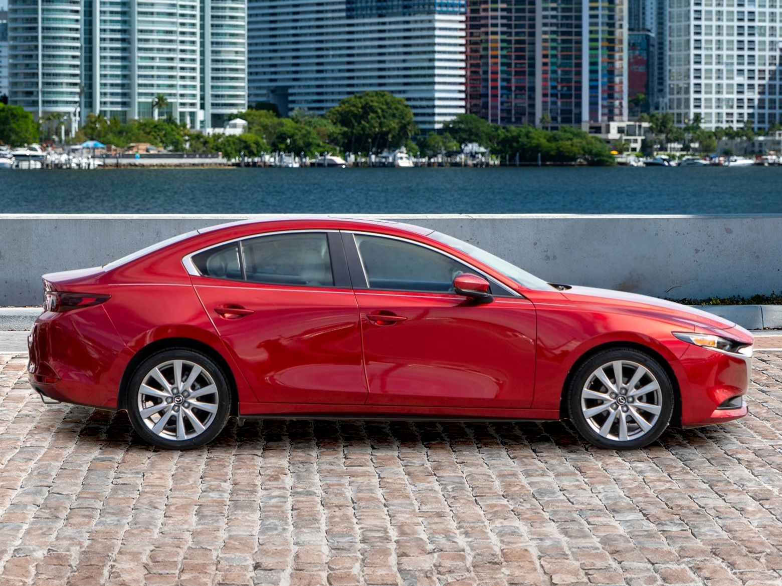 2022 Mazda Mazda3 Preferred photo 4