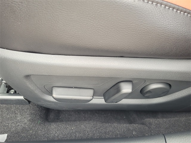 2025 Mazda CX-50 2.5 Turbo Meridian Edition photo 3