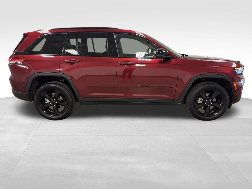2023 Jeep Grand Cherokee Altitude photo 14