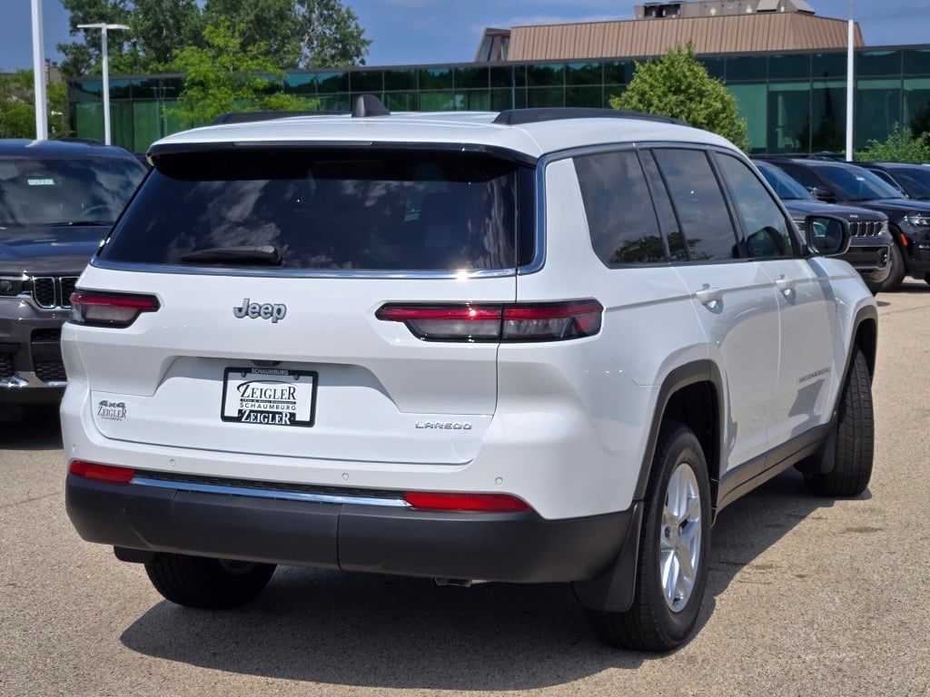 2025 Jeep Grand Cherokee Laredo photo 7