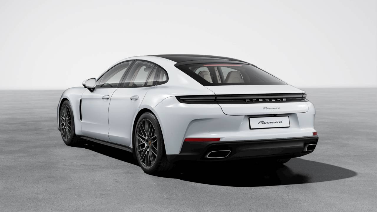 2026 Porsche Panamera 4 photo 2