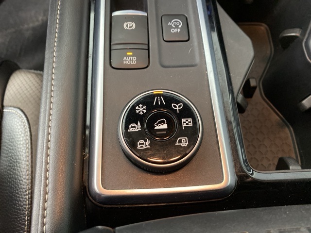 2023 Nissan Pathfinder SL photo 27