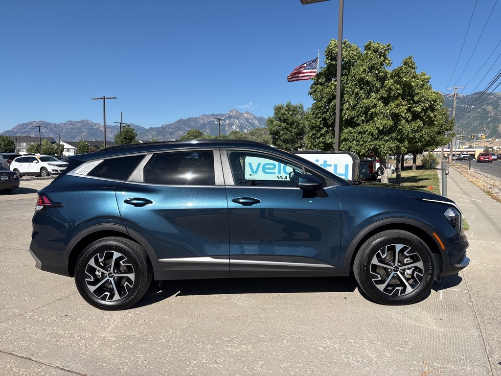 2023 Kia Sportage Hybrid EX photo 3